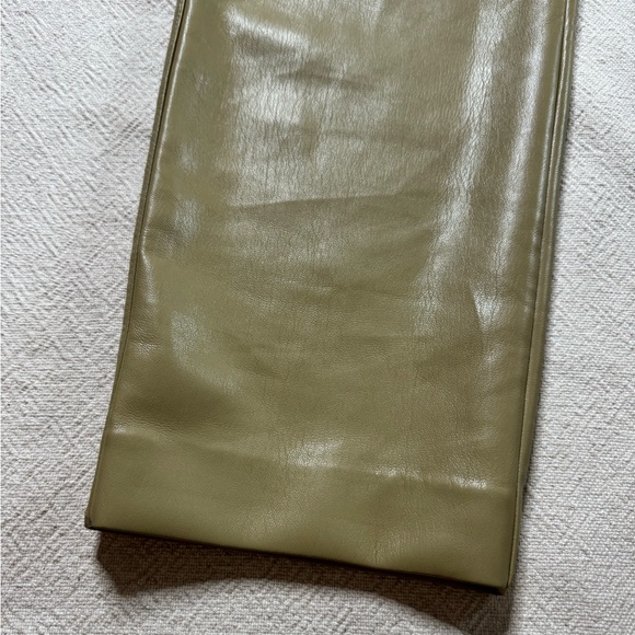 NEW Babaton Aritzia Vegan Leather Beige Taupe Straight Crop Pants 10 - Picture 5 of 9